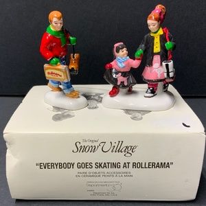 Department 56 Original Snow Village RETIRED Everybody Goes Skating 54928